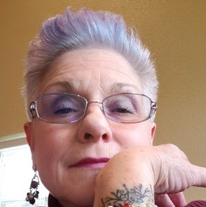 Meet your Posher, Cindy